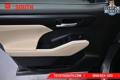 2025 Toyota Highlander Hybrid XLE
