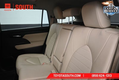 2025 Toyota Highlander Hybrid XLE