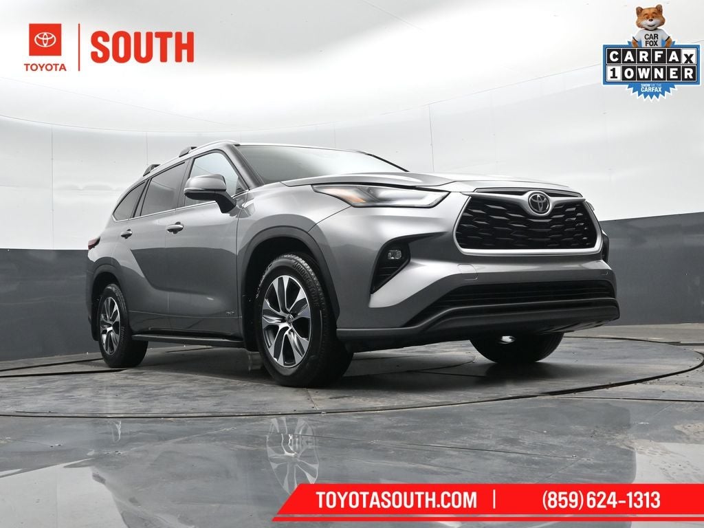 2025 Toyota Highlander Hybrid XLE