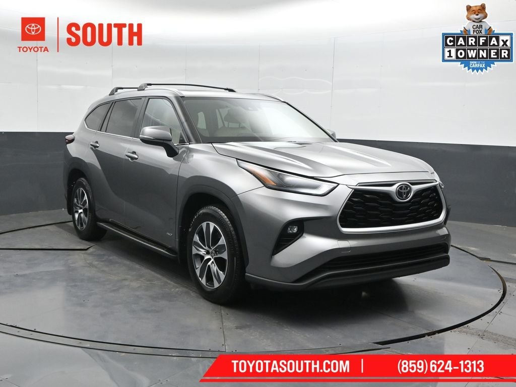 2025 Toyota Highlander Hybrid XLE
