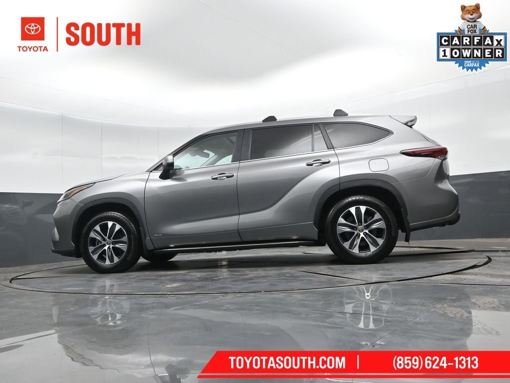 2025 Toyota Highlander Hybrid XLE