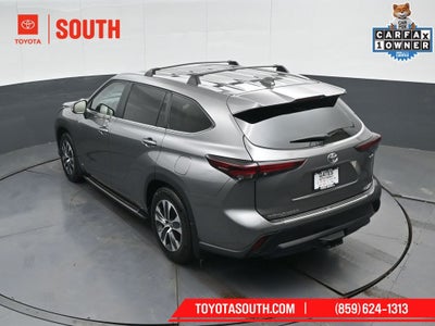 2025 Toyota Highlander Hybrid XLE