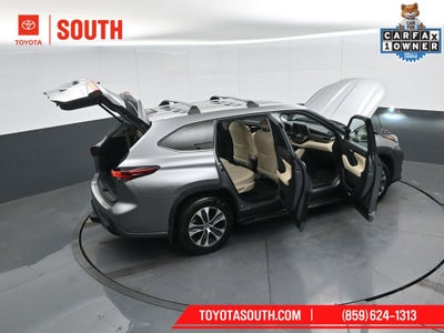 2025 Toyota Highlander Hybrid XLE