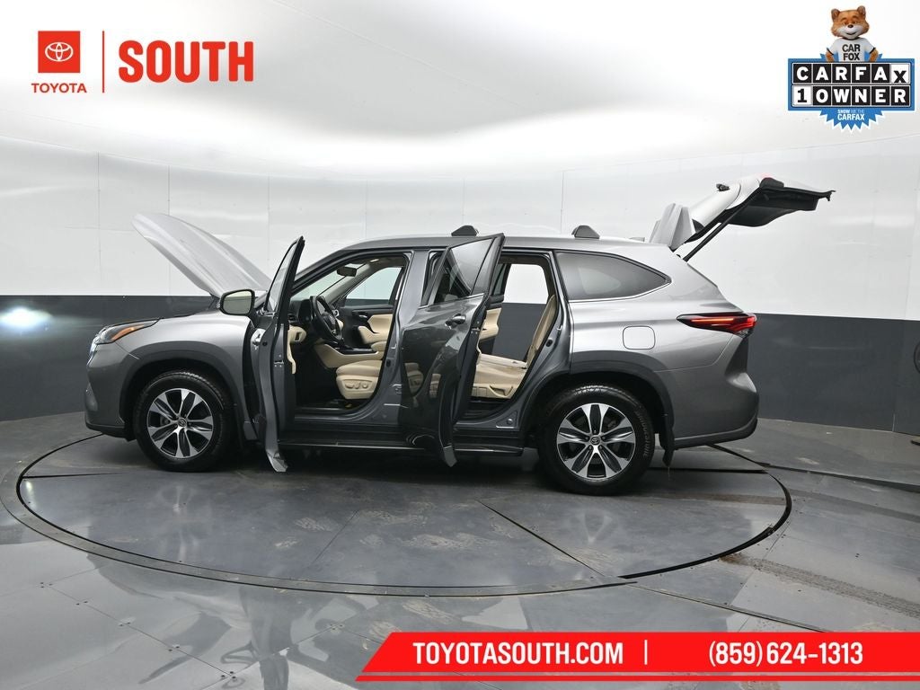 2025 Toyota Highlander Hybrid XLE