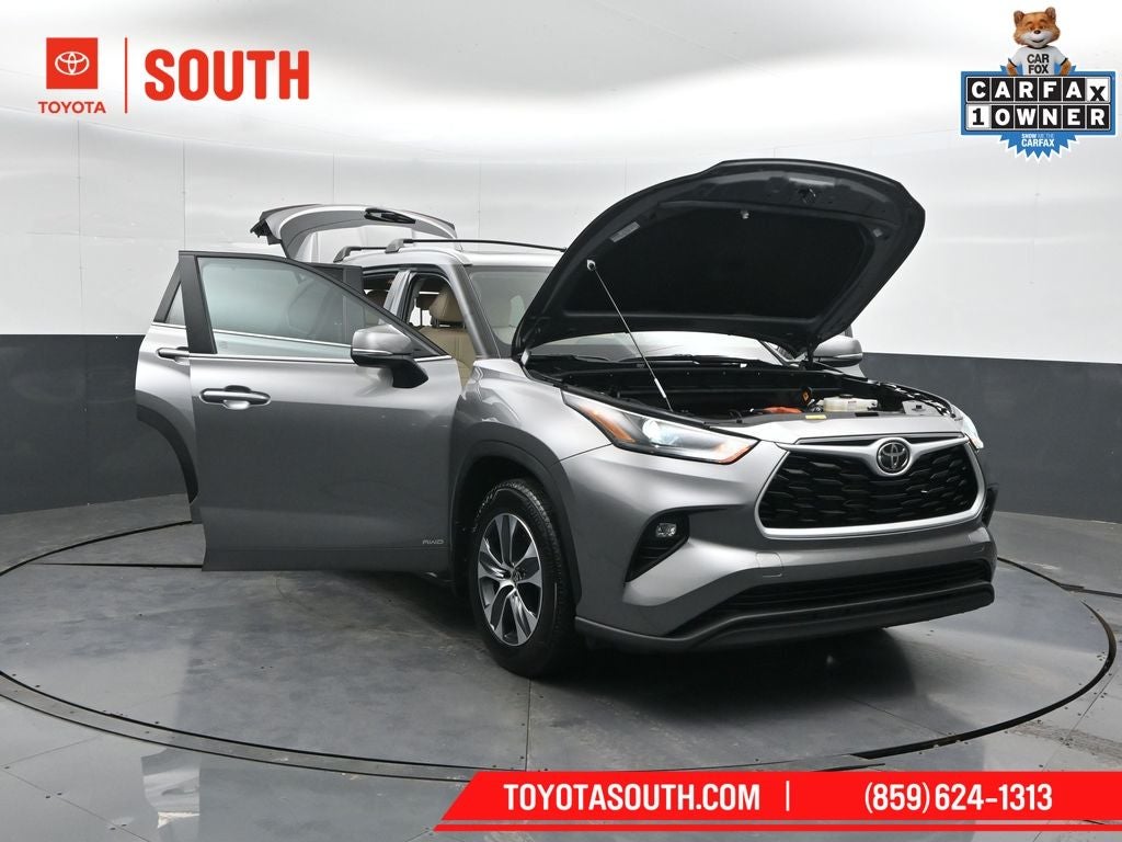 2025 Toyota Highlander Hybrid XLE