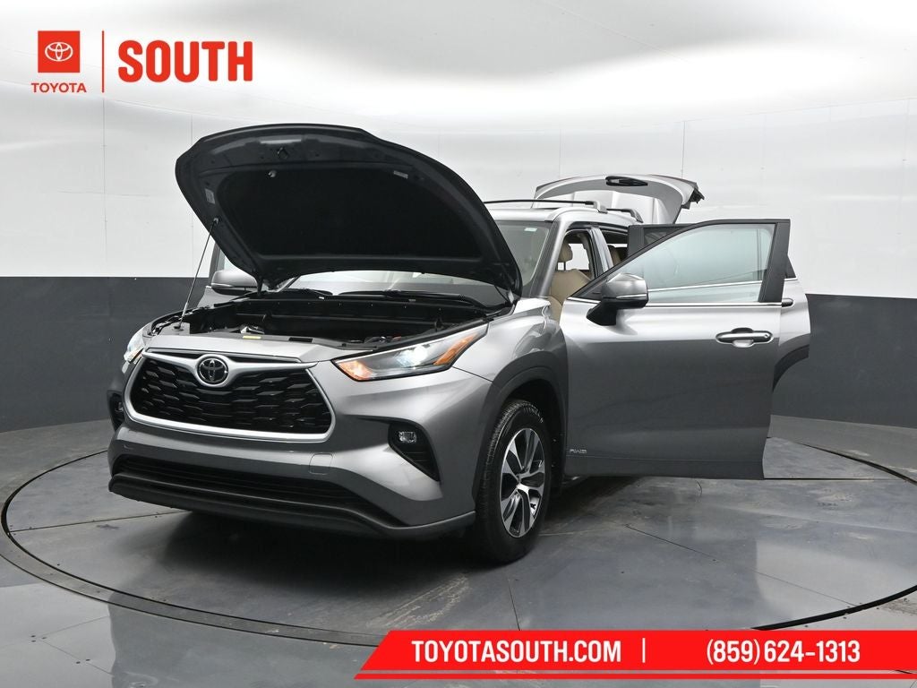 2025 Toyota Highlander Hybrid XLE
