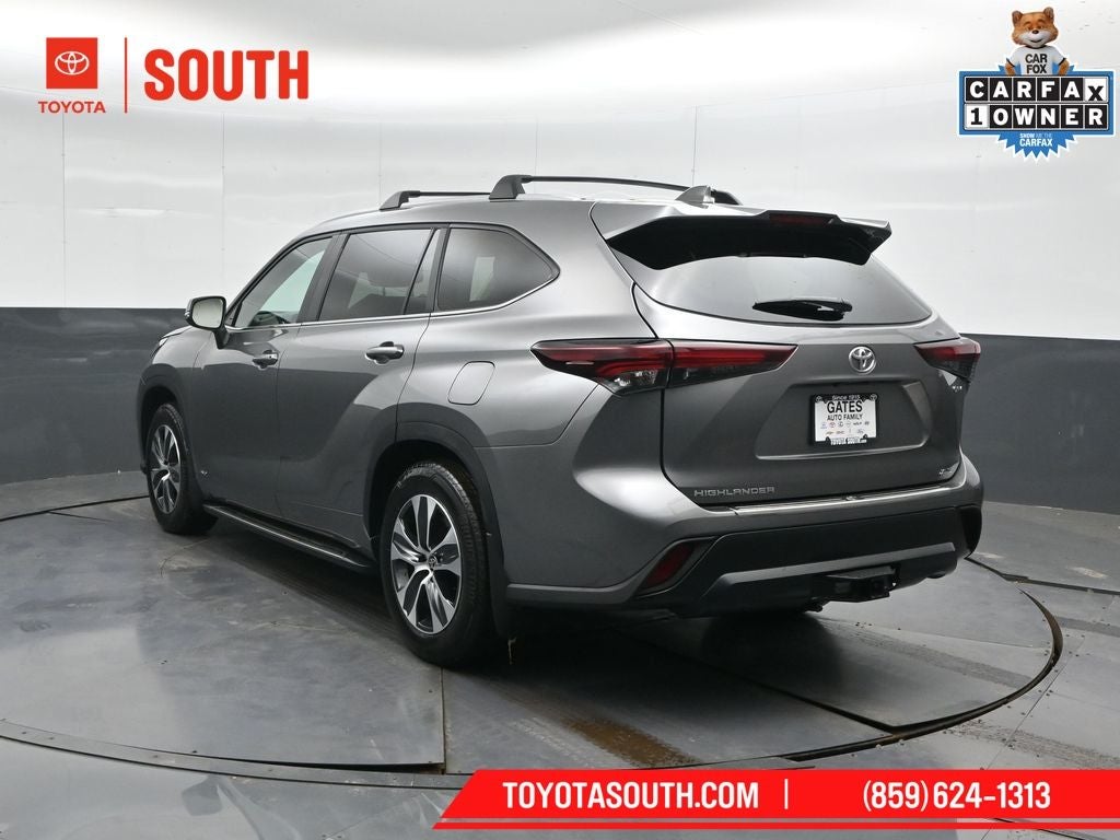 2025 Toyota Highlander Hybrid XLE