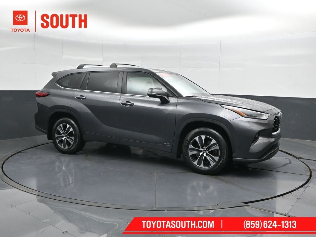 2023 Toyota Highlander Hybrid XLE