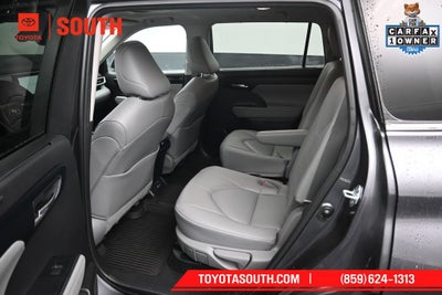 2023 Toyota Highlander Hybrid XLE