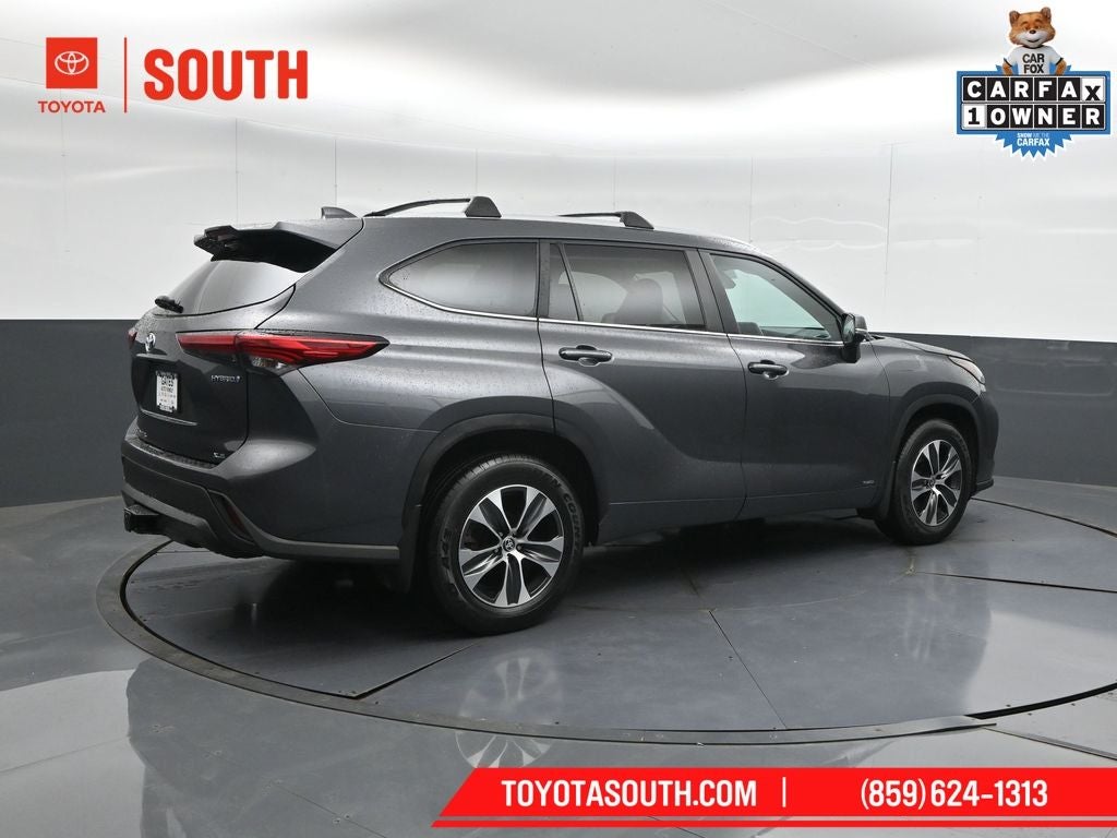 2023 Toyota Highlander Hybrid XLE