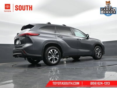 2023 Toyota Highlander Hybrid XLE
