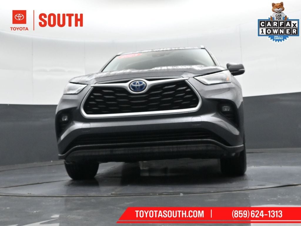 2023 Toyota Highlander Hybrid XLE