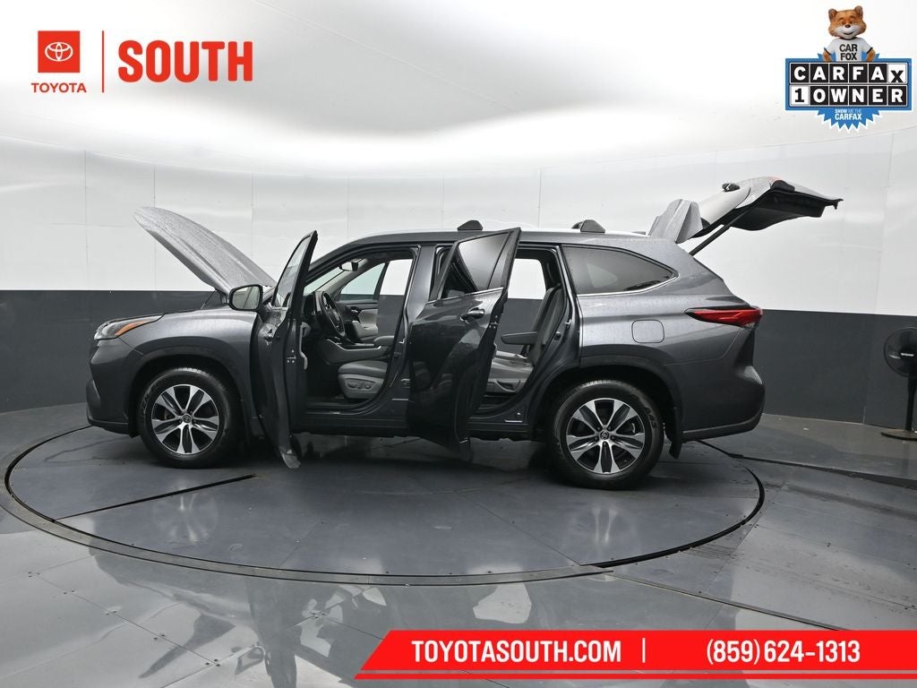 2023 Toyota Highlander Hybrid XLE