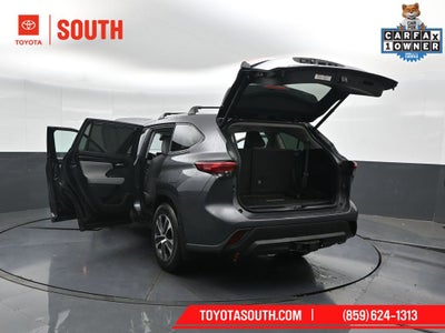2023 Toyota Highlander Hybrid XLE