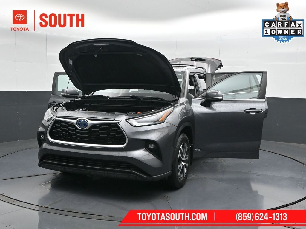 2023 Toyota Highlander Hybrid XLE