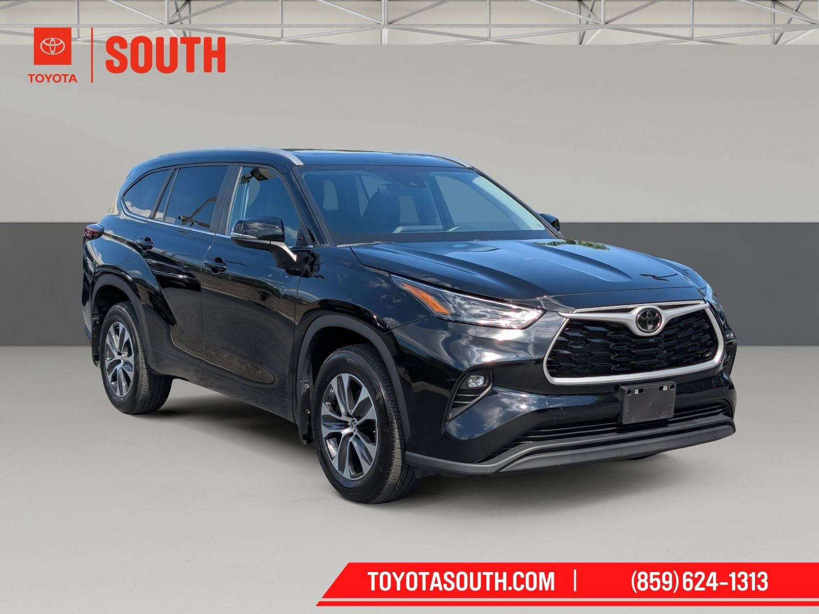 2025 Toyota Highlander XLE