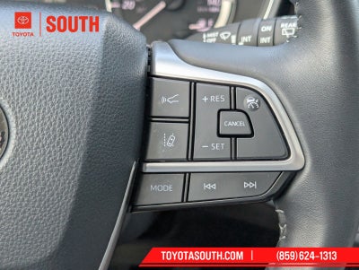2025 Toyota Highlander XLE