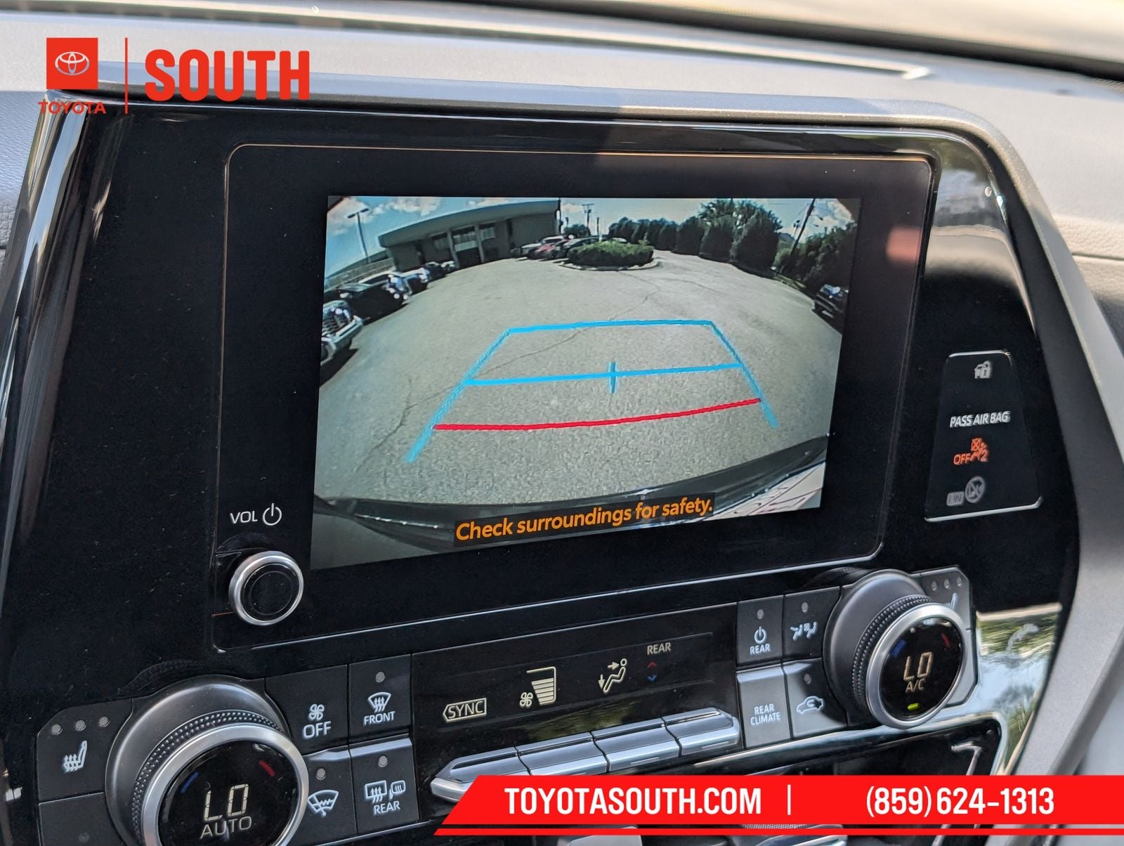 2025 Toyota Highlander XLE