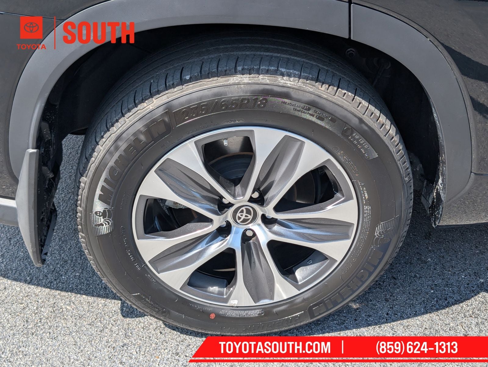 2025 Toyota Highlander XLE