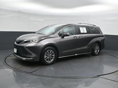 2023 Toyota Sienna XLE 7 Passenger
