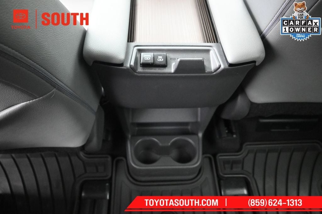 2021 Toyota Sienna XLE 7 Passenger