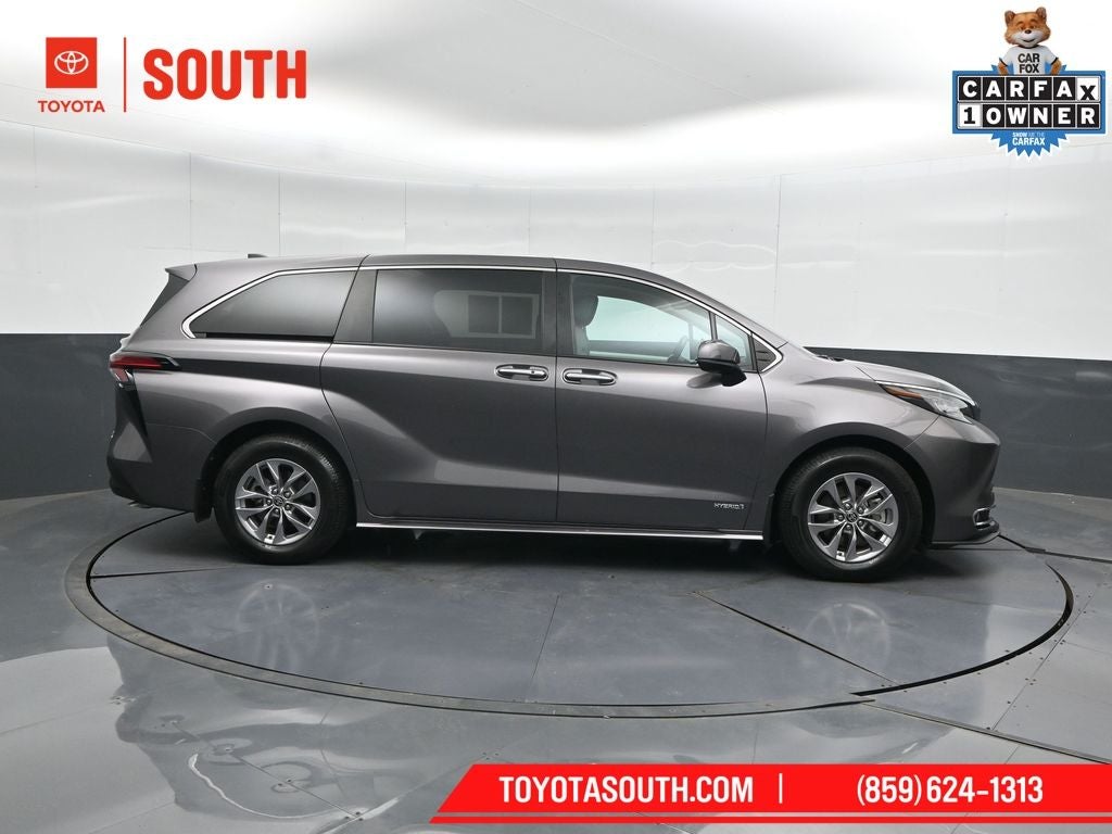 2021 Toyota Sienna XLE 7 Passenger