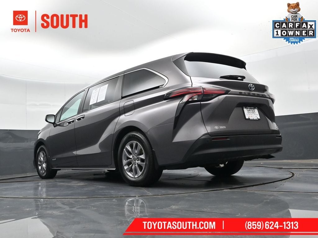 2021 Toyota Sienna XLE 7 Passenger
