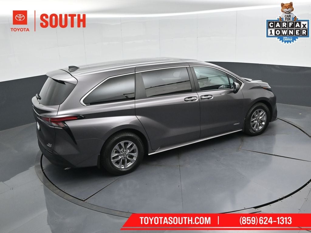 2021 Toyota Sienna XLE 7 Passenger