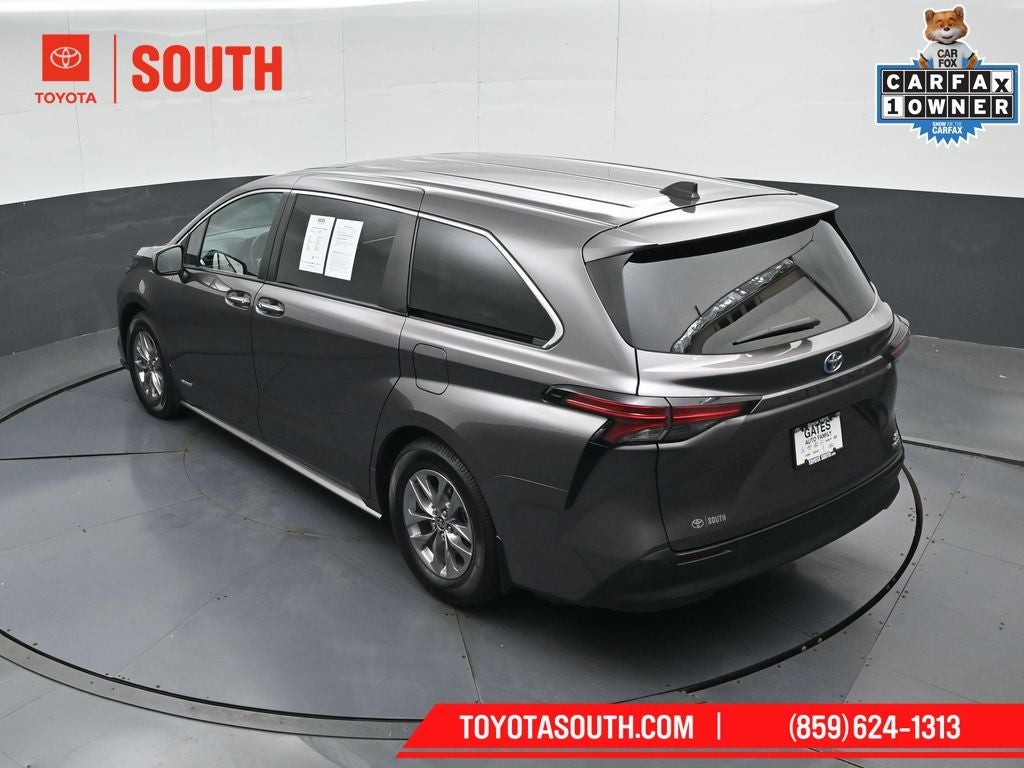 2021 Toyota Sienna XLE 7 Passenger