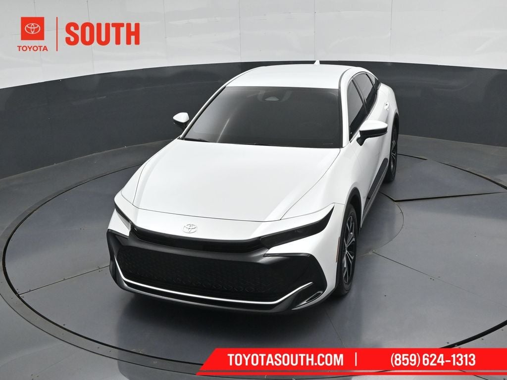 2024 Toyota Crown XLE