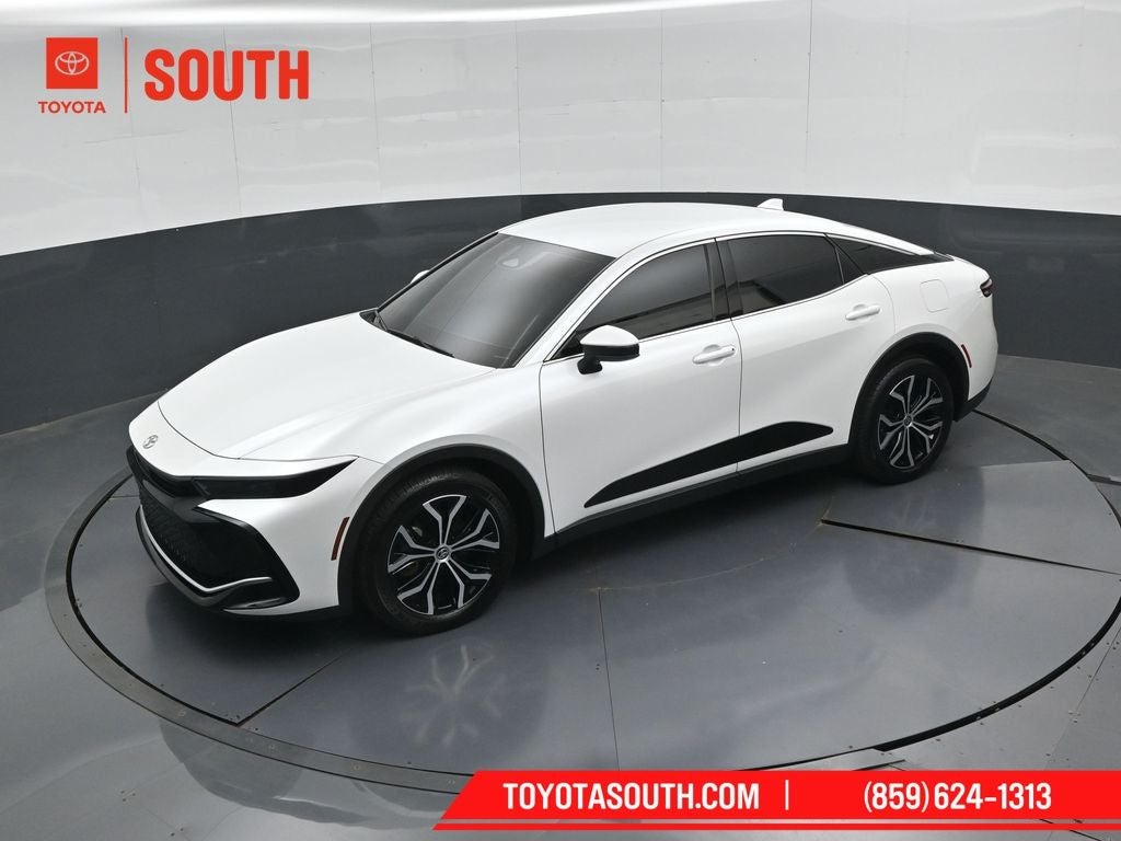 2024 Toyota Crown XLE