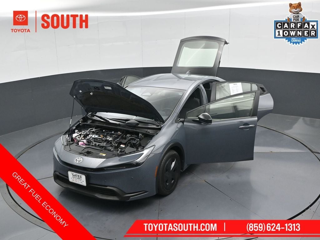 2025 Toyota Prius LE