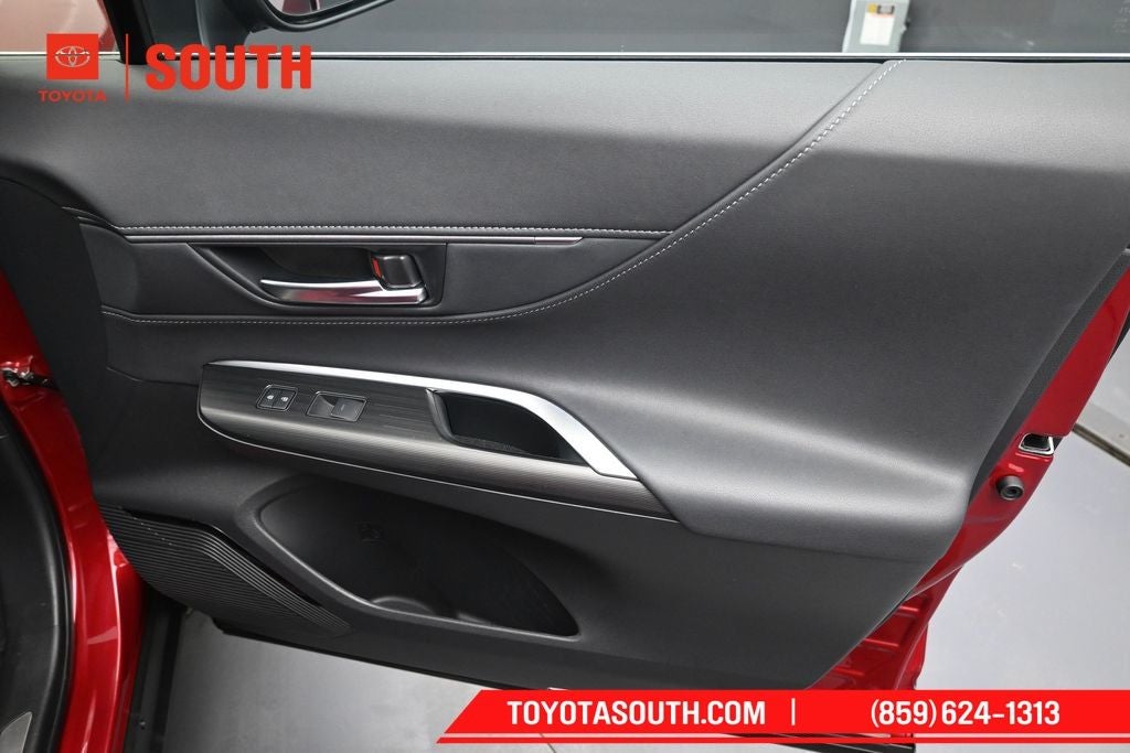 2023 Toyota Venza XLE