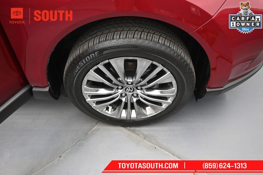 2023 Toyota Venza XLE