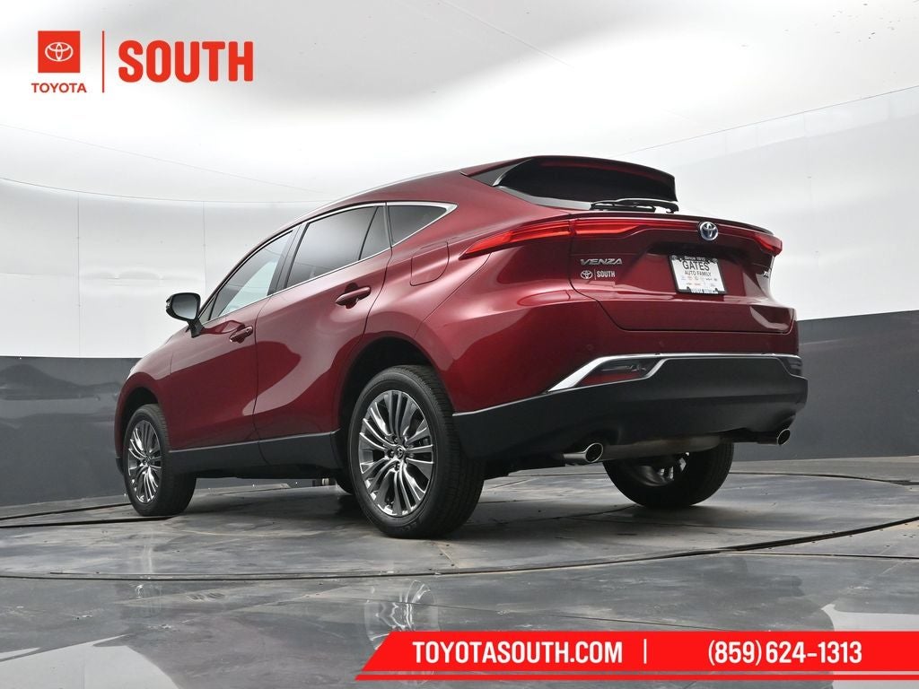 2023 Toyota Venza XLE