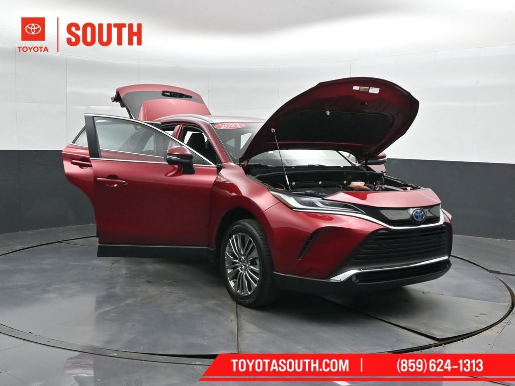 2023 Toyota Venza XLE