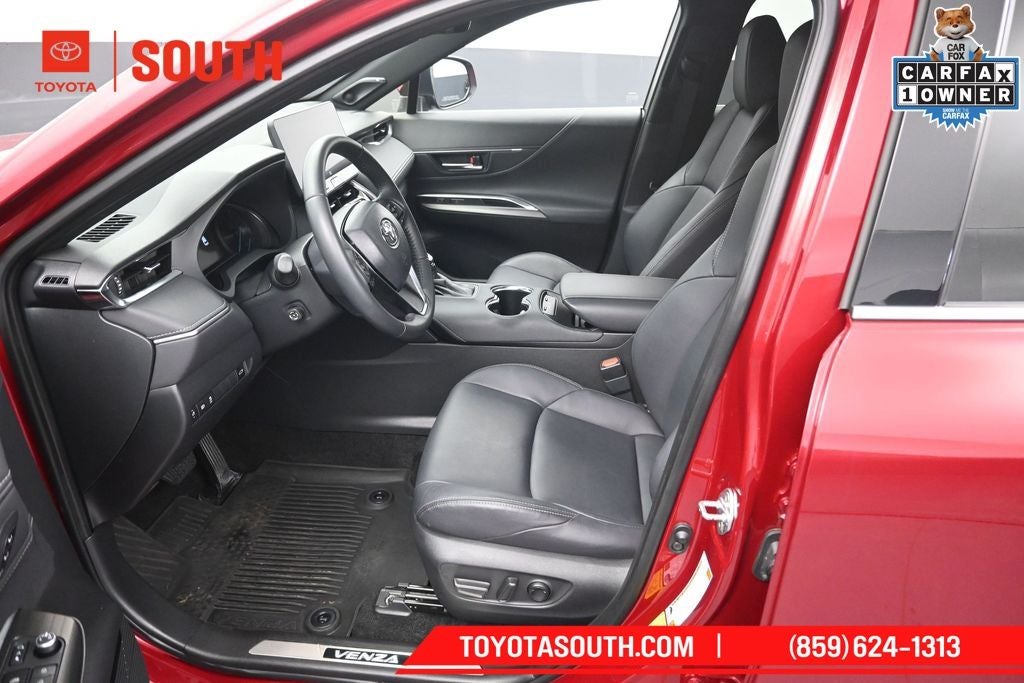2023 Toyota Venza XLE