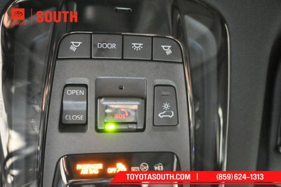 2024 Toyota Venza Nightshade