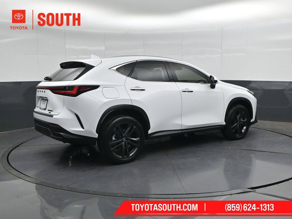 2026 Lexus NX 450h+ Luxury