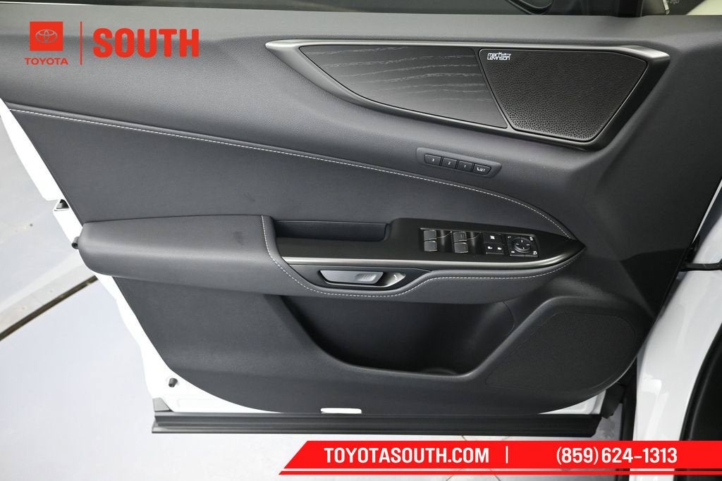 2026 Lexus NX 450h+ Luxury