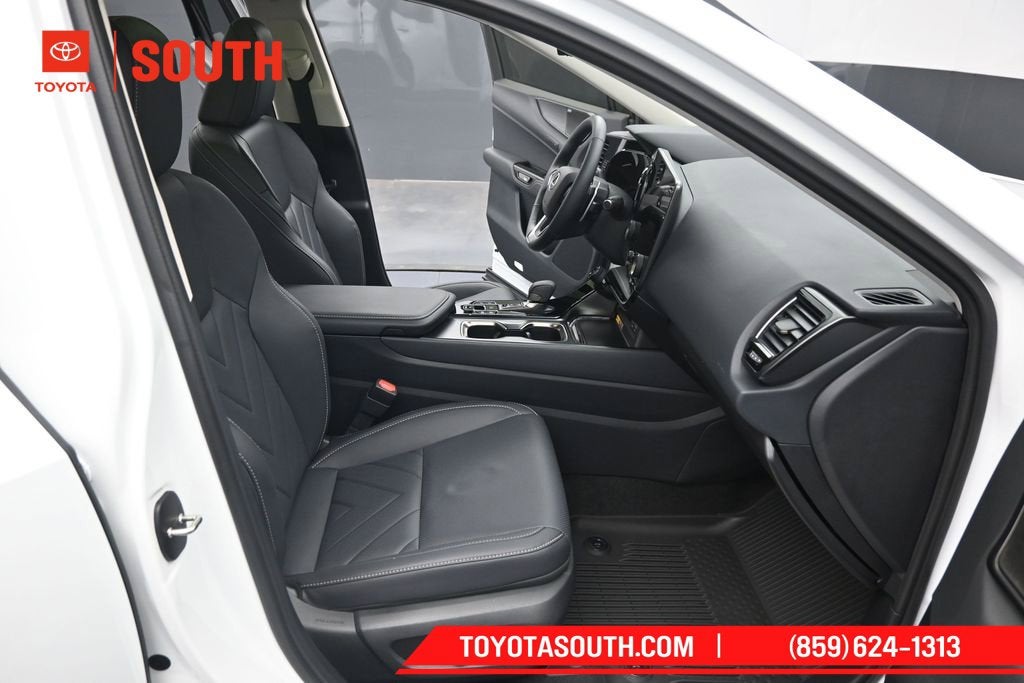 2026 Lexus NX 450h+ Luxury