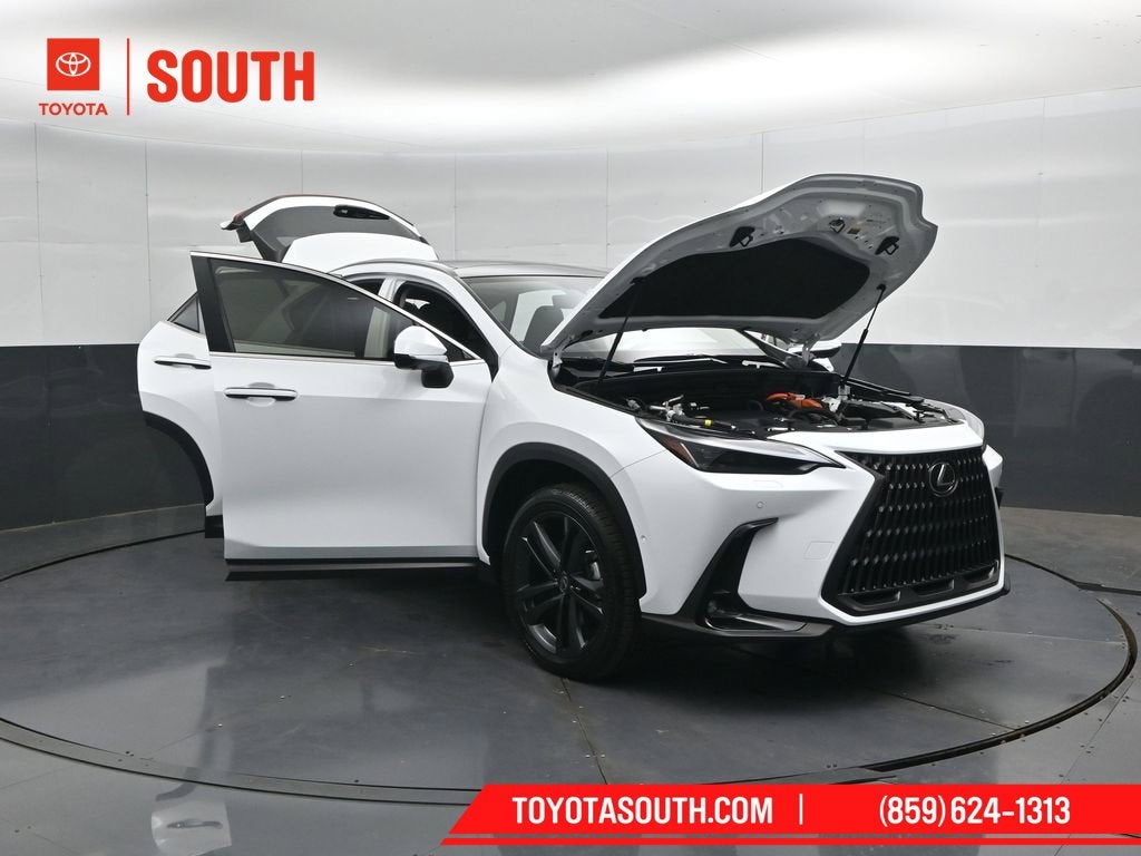 2026 Lexus NX 450h+ Luxury