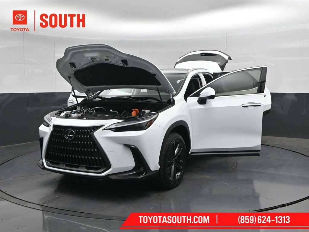 2026 Lexus NX 450h+ Luxury