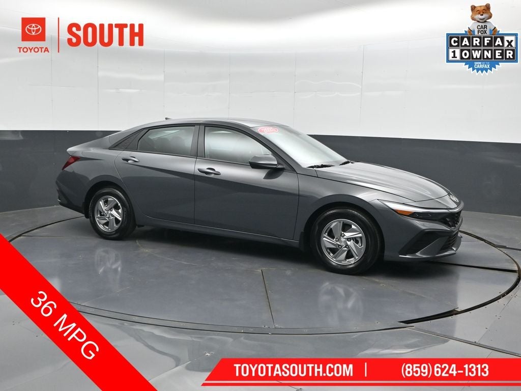 2025 Hyundai Elantra SE