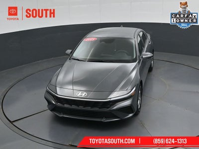 2025 Hyundai Elantra SE