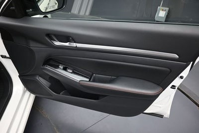 2025 Nissan Altima 2.5 SR