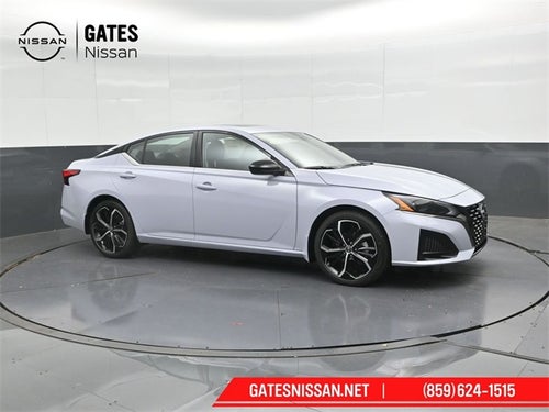 2025 Nissan Altima SR