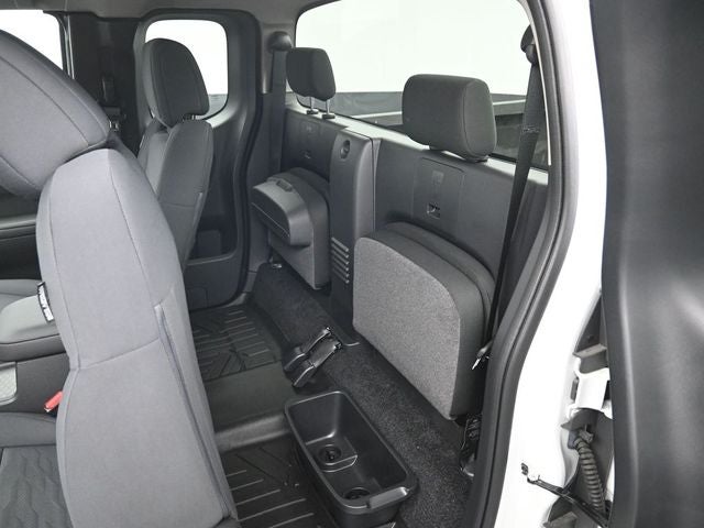 2024 Nissan Frontier S w/t Utility Package