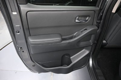 2027 Nissan Frontier SV