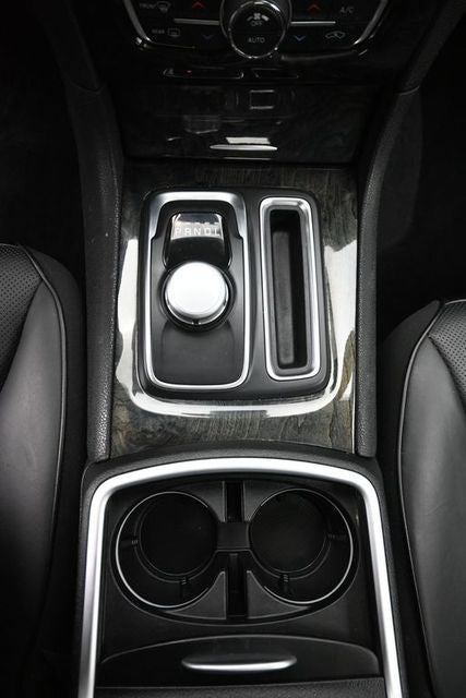 2022 Chrysler 300 Touring